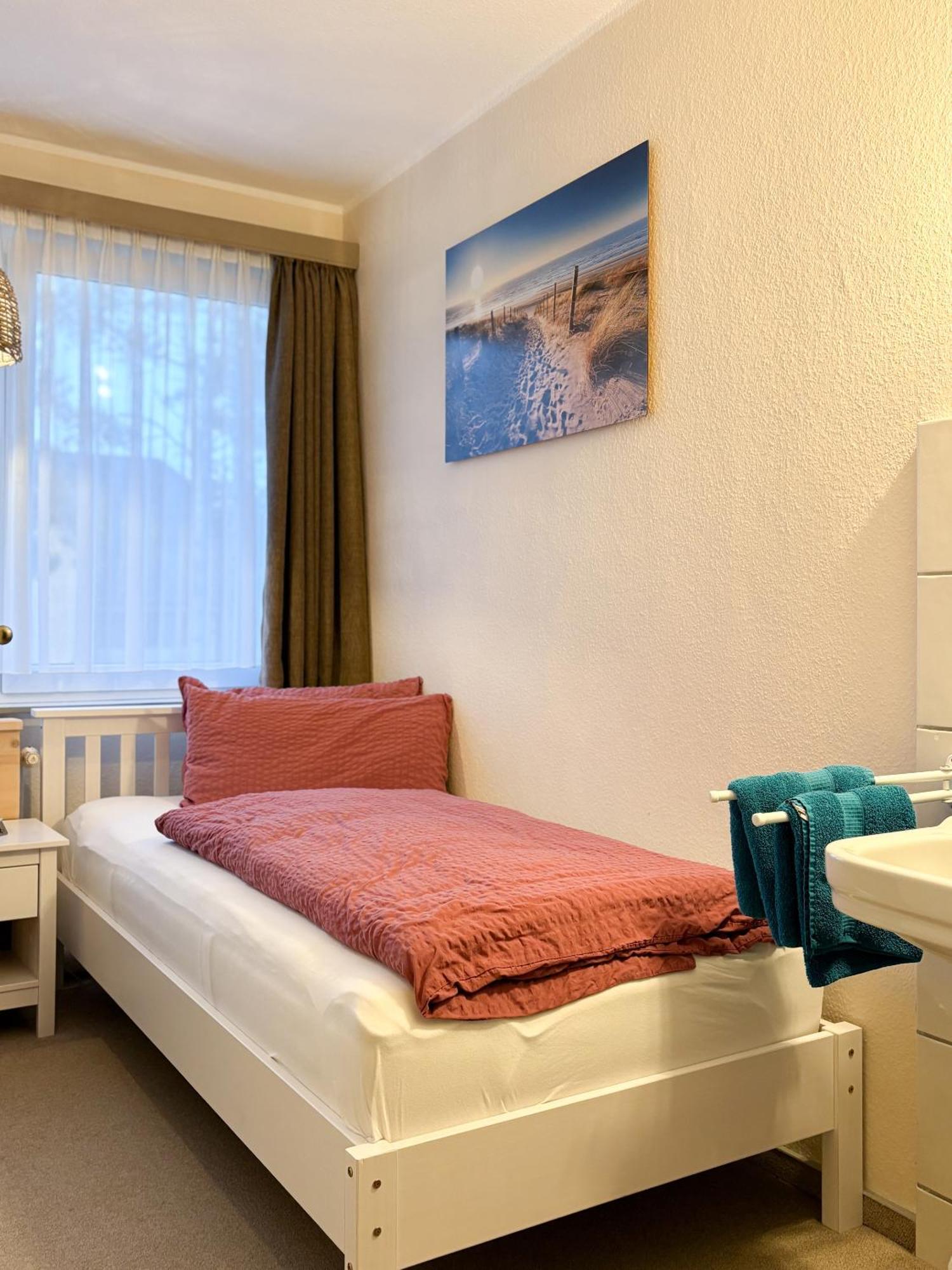 Hotel Zum Wikinger Sankt Peter-Ording Room photo